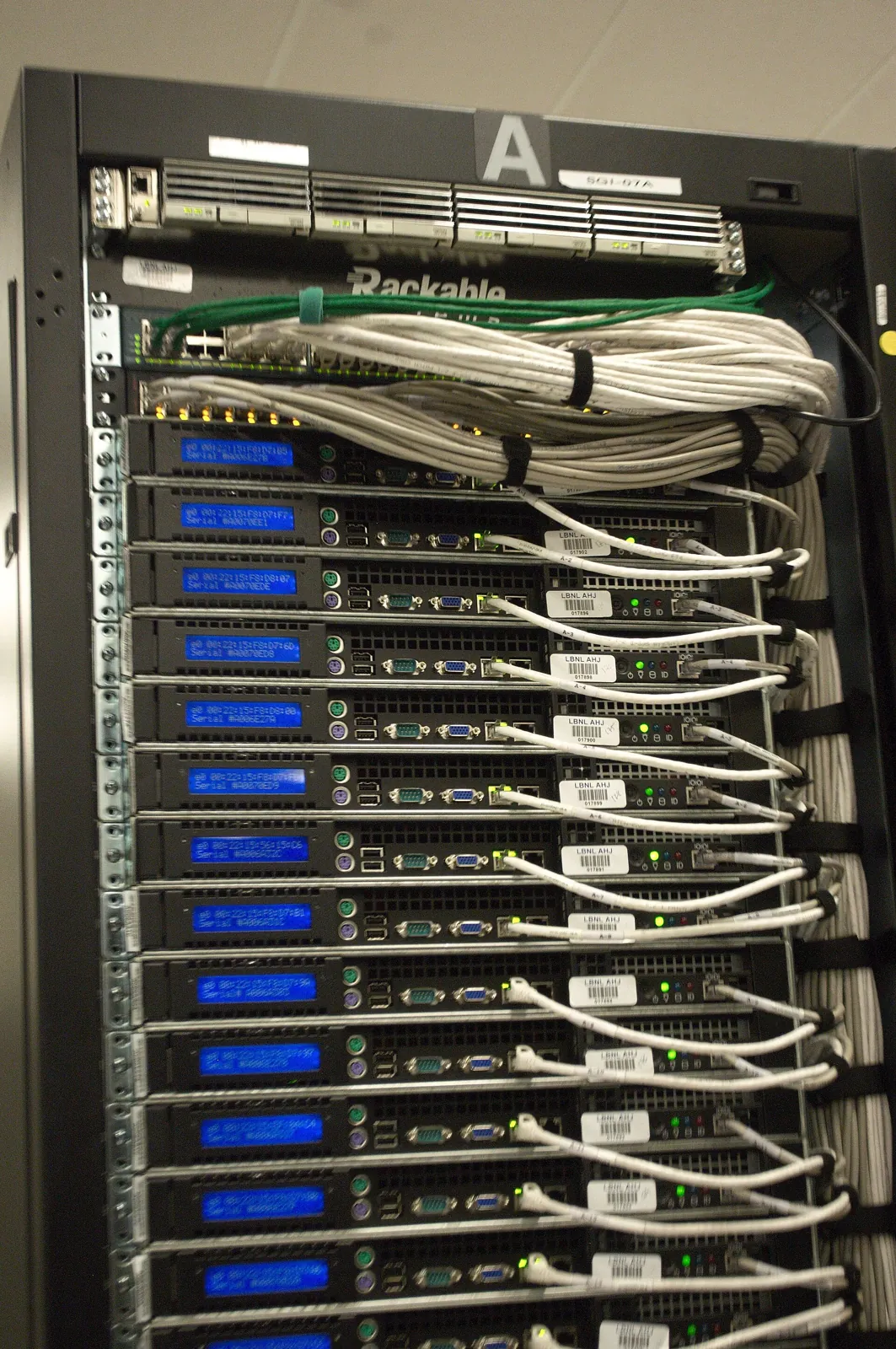 Rückseite eines Server-Racks im Rechenzentrum NERSC in Berkeley